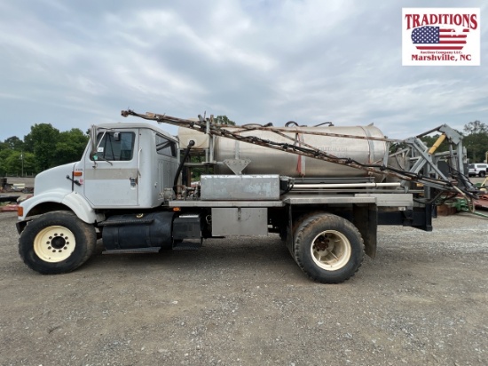 2002 International 8100 Sprayer Truck VIN 8868