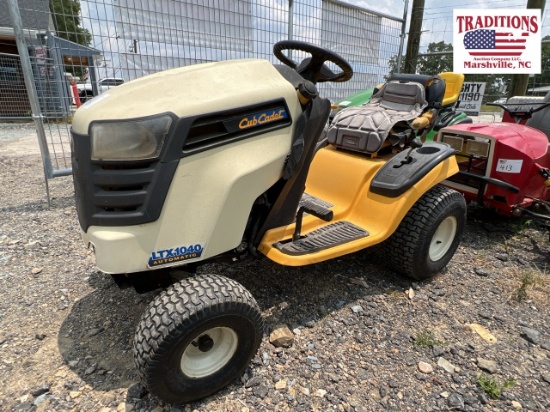 Cub Cadet Tractor LTX1040