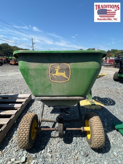 John Deere Spreader