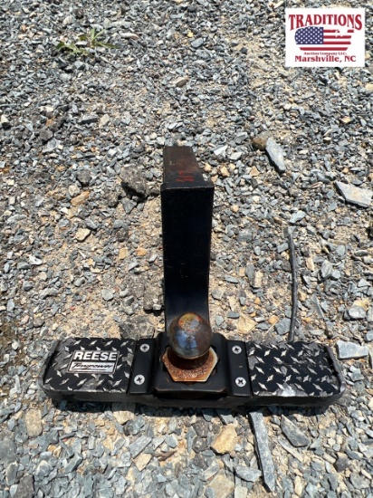 Reese Drop Hitch with steps