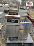 2 Deep Fryers - Frymaster, Sir Lawrence