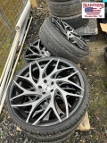 Set of 4 DOB wheels with Delinte 235/30ZR22 Tires
