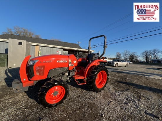Kubota L3301 Tractor
