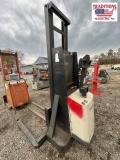 Crown Electric Forklift with Battery
