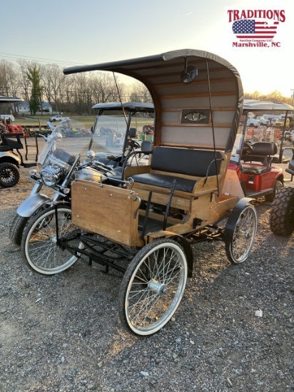 1895 Oldsmobile Replica Parade Car