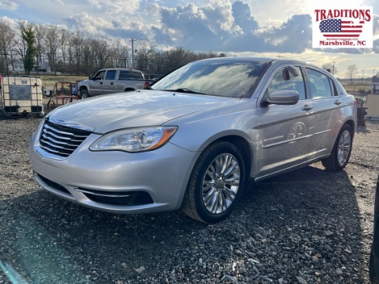 2011 Chrysler 200 VIN 0565
