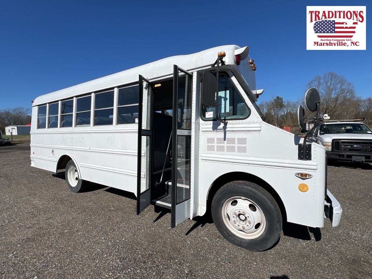 1992 Thomas Bus VIN3688 | Proxibid 1992 Thomas Bus VIN3688 | Proxibid
