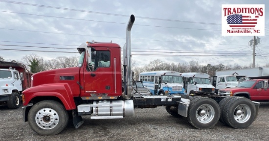 2008 Mack Truck VIN1653
