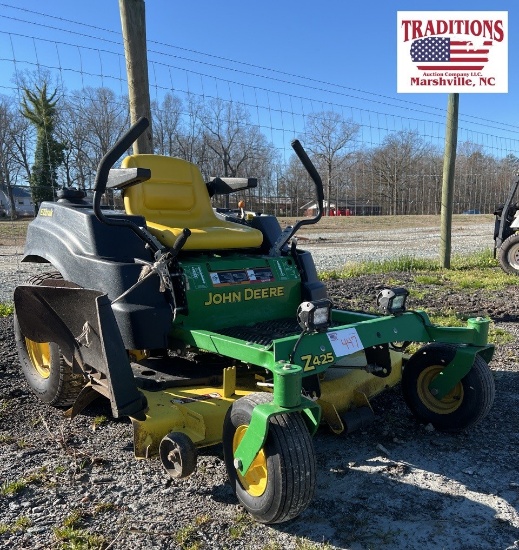John Deere EZ Trak  Z425 Mower 54" Cut