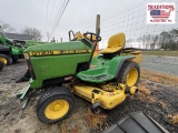 John Deere GT275 Lawn Tractor