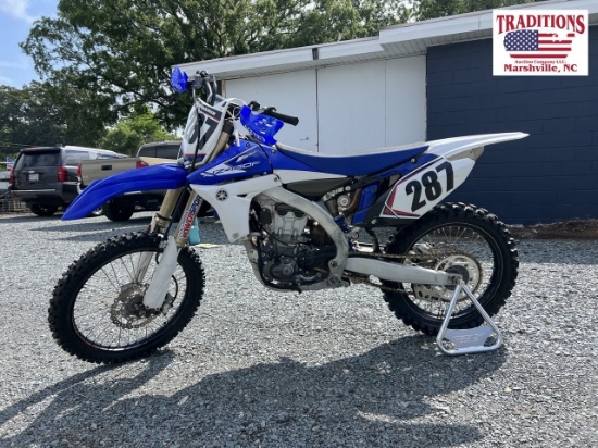 2013 Yamaha YZ450F Dirt Bike