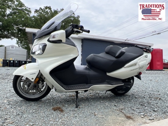 2009 Suzuki Burhman 650 Executive VIN 1076