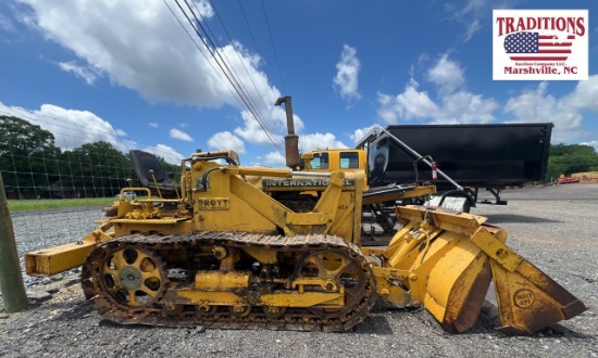 International 340 Diesel Drott Skid Shovel