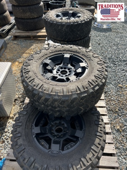 Set of 5 Multi Fit Wheels with Nitro 35x12.5R18