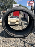 Nexen 275/30ZR24 Tire
