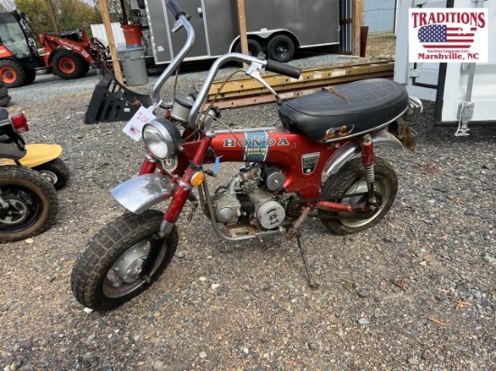 Honda Trail 70 Motorcycle Red/White/Blue