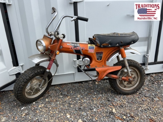 Honda Trail 70 Motorcycle Orange
