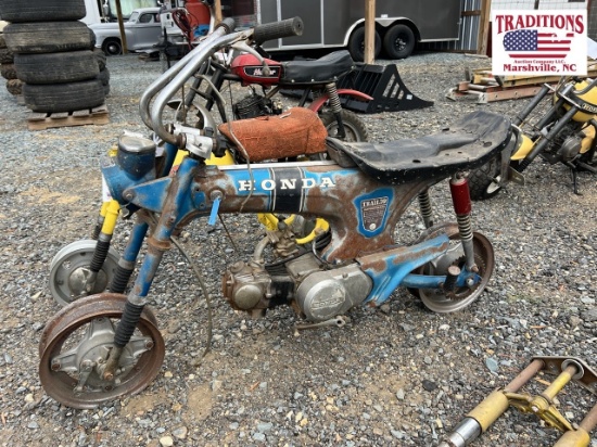 Honda Trail 70 Motorcycle Blue