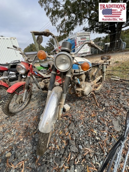 Honda 100 Motorcycle White & Blue