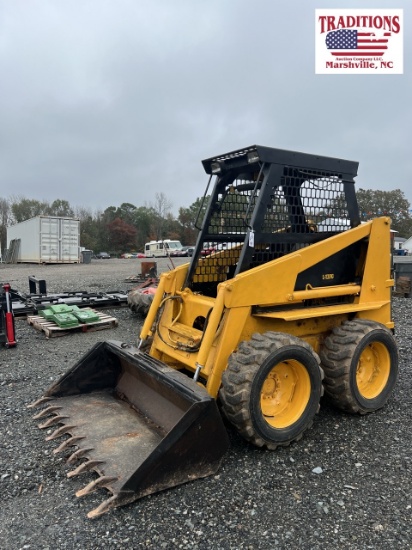 MAHTO L-1300 Skidsteer