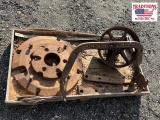 International Weights / 2pt Adaptor / Cub Draw Bar