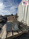 (4) Live Traps