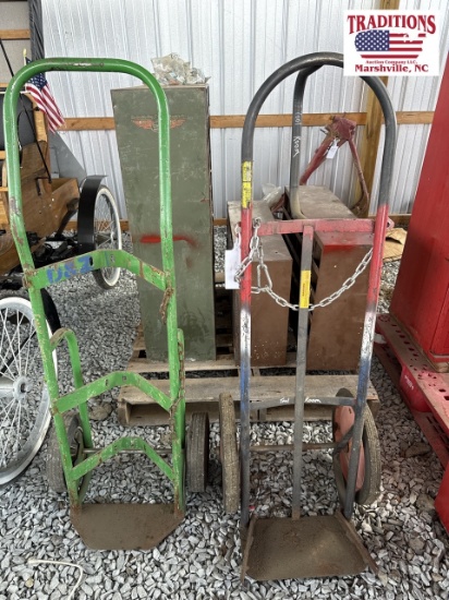 2 Hand Trucks