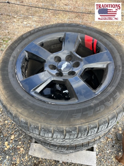 4 Chevrolet Factory Wheels GY 275x55R20 Tires