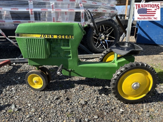 John Deere Pedal Tractor