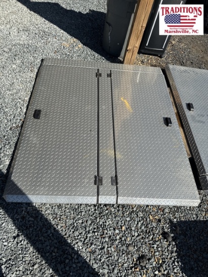 Aluminum Diamond Plate Bed Covers