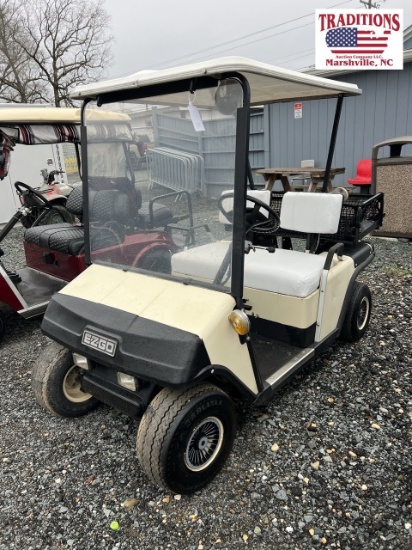 EZ Go Golf Cart - Gas
