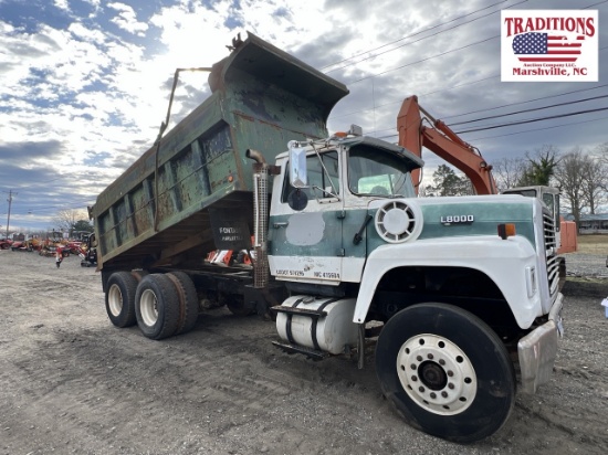 1990 Ford L 8000 Dump Truck VIN
