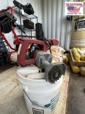 Toe Kick Saw / Brad Nails