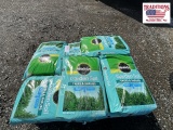(13) Bags Miracle Gro Garden Soil