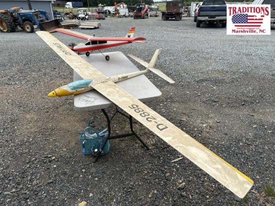 2 RC Air Planes - No Controls