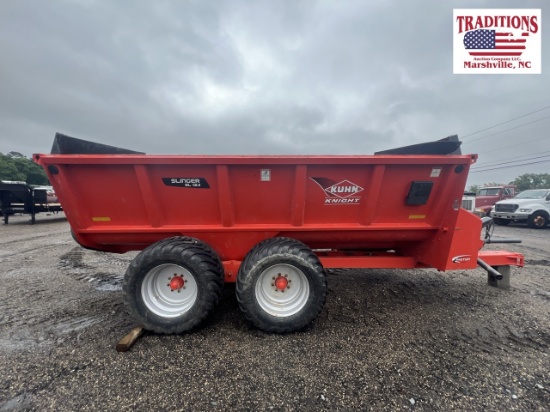 Kuhn Knight SL 124 ProTwin Slinger Manure Spreader