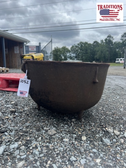 22" Cast Wash Pot