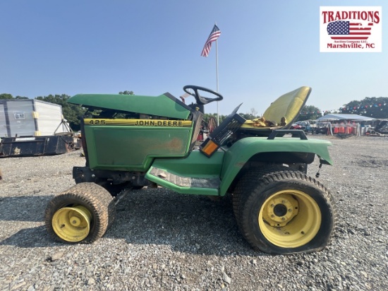 John Deere 425 Yard Tractor