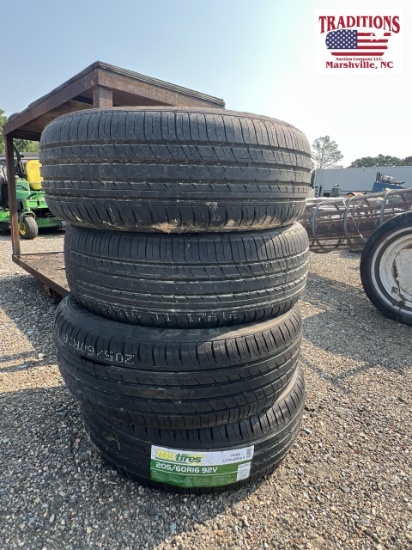 Set of 4 205/60R16 92V Tires