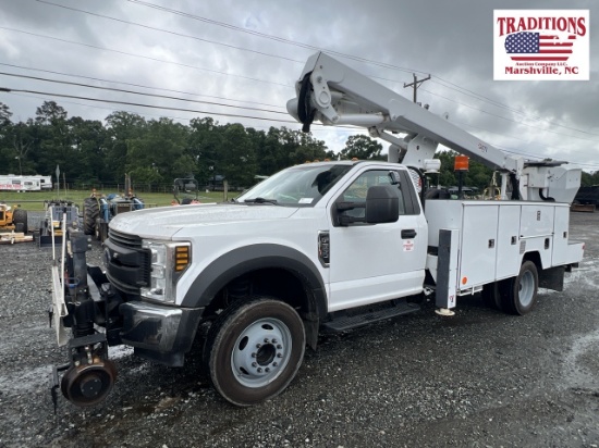 2019 Ford F-550 Bucket Truck with Railgear VIN7234