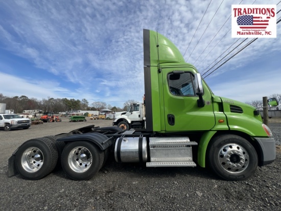 2015 Freightliner Cascadia 113 VIN9000