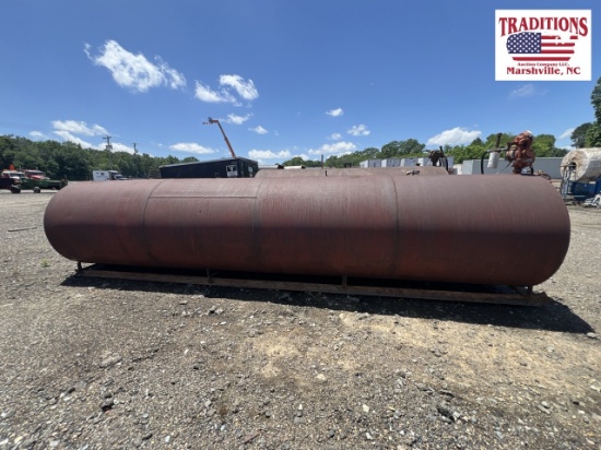 2000 Gallon Gas Storage Tank with Pump