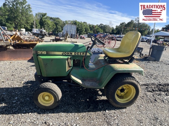 John Deere 316 Lawn Tractor