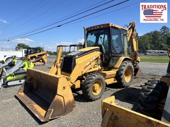Caterpillar 420D Backhoe Loader