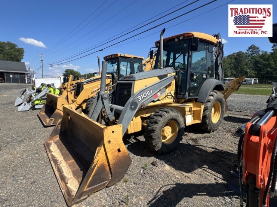John Deere 310SJ Backhoe Loader