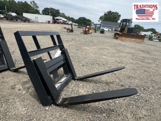 Wolverine Mini Skid Steer Pallet Fork