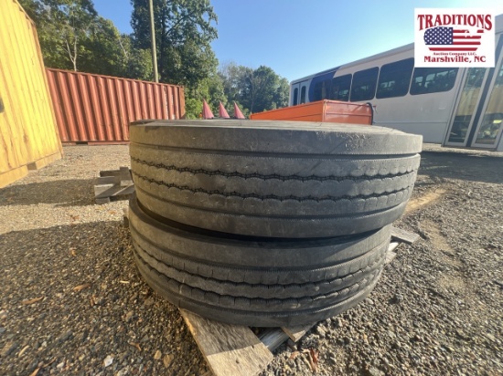 11R24.5 Tires