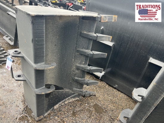 Quick Attach 36" Tooth Bucket