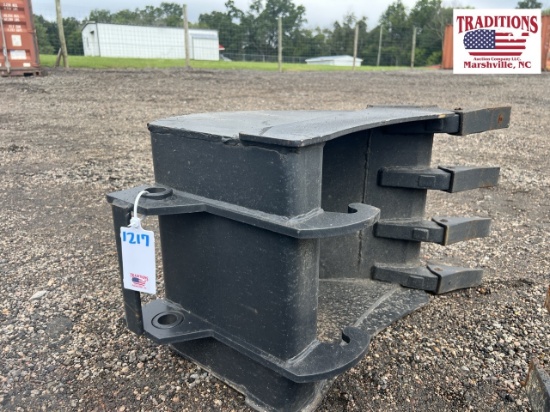 Quick Attach 18" Tooth Bucket