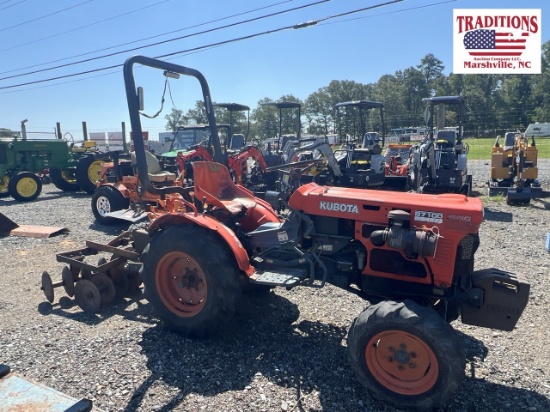 Kubota B7100 4WD HST Tractor